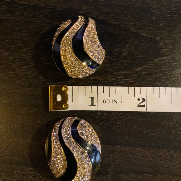 St. John 1990s Black & Rhinestone Modern Classic Oval Statement Clip-in Earrings - Picture 8 of 8